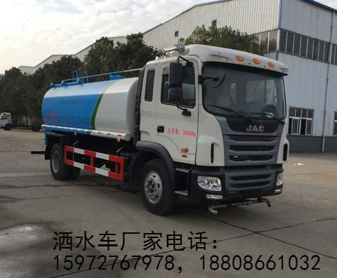 灑水車圖片