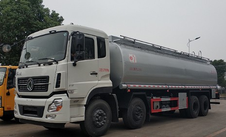 東風(fēng)天龍前四后八供液車圖片