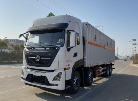 國六東風(fēng)天龍9.4米易燃液體危險品廂式運輸車