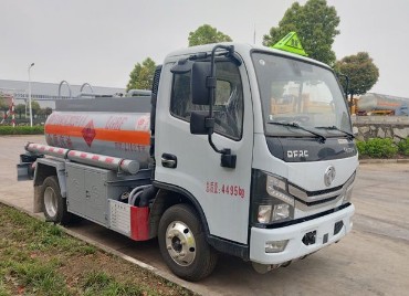 國六東風多利卡藍牌加油車/運油車