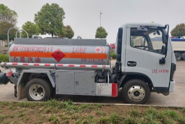 國六東風多利卡藍牌加油車/運油車