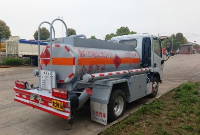 國六東風多利卡藍牌加油車/運油車
