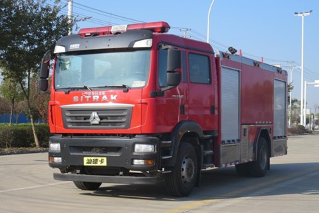 汕德卡單橋水罐消防車