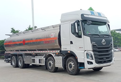 前四后八油罐車圖片